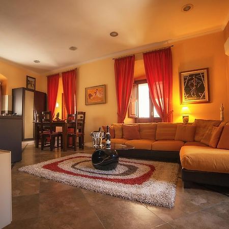 Luxury Home Bosa Apartment Buitenkant foto
